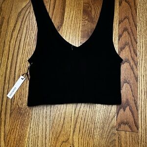 Black Sleeveless Crop Top
